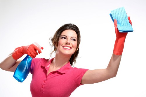 Professional curtain deep cleaning in Maze Hill